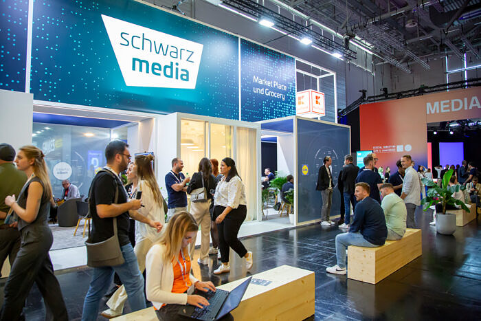 Hall 8 schwarzmedia 2024